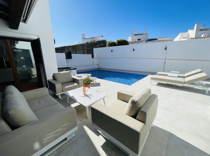 Image No.18-4 Bed Villa for sale