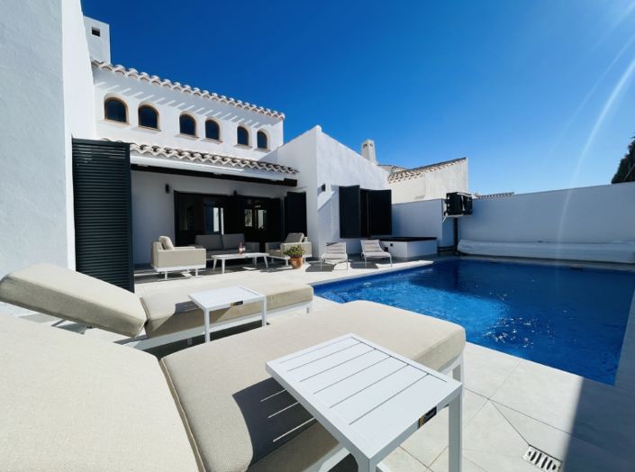 Image No.24-4 Bed Villa for sale