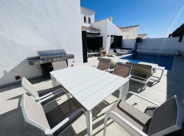 Image No.26-4 Bed Villa for sale