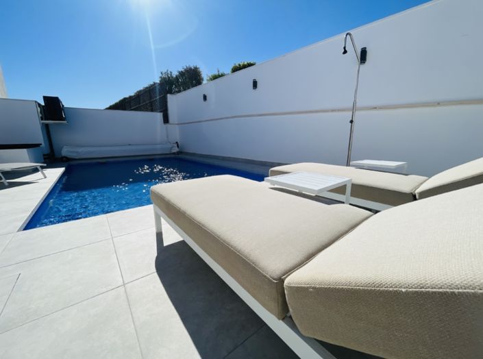 Image No.32-4 Bed Villa for sale