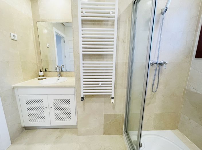 Image No.38-4 Bed Villa for sale