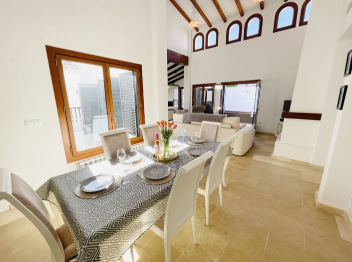 Image No.6-4 Bed Villa for sale