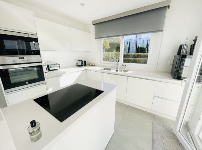 Image No.12-3 Bed Villa for sale