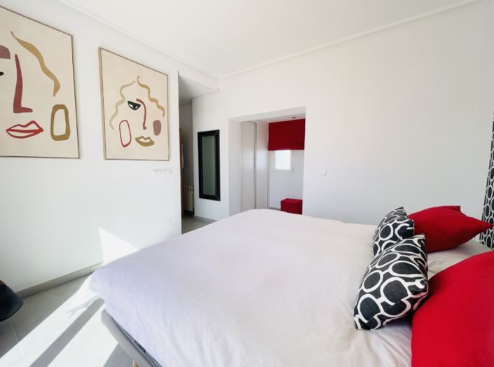 Image No.42-3 Bed Villa for sale