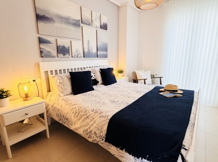 Image No.20-2 Bed Apartment for sale