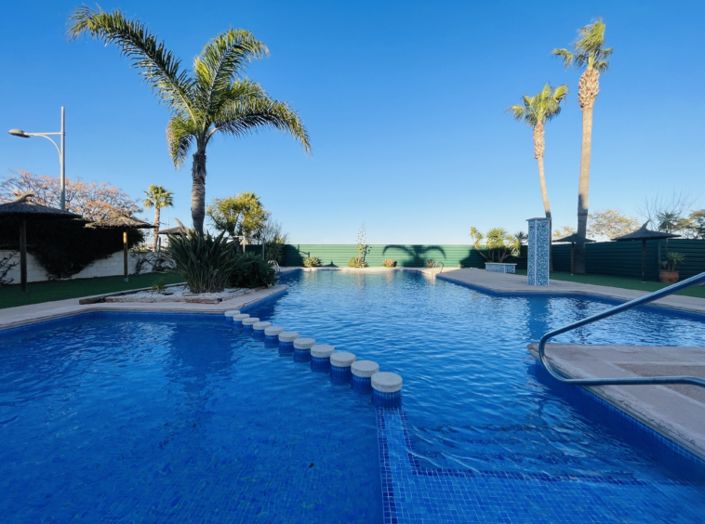 Image No.28-3 Bed Townhouse for sale