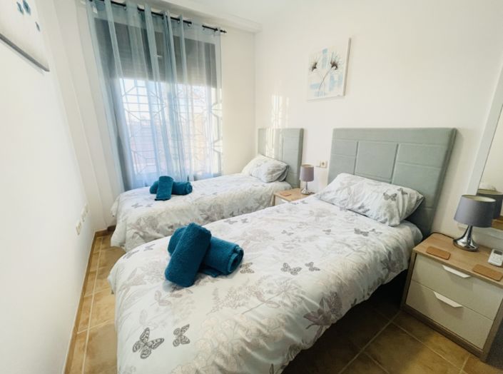 Image No.12-3 Bed Townhouse for sale