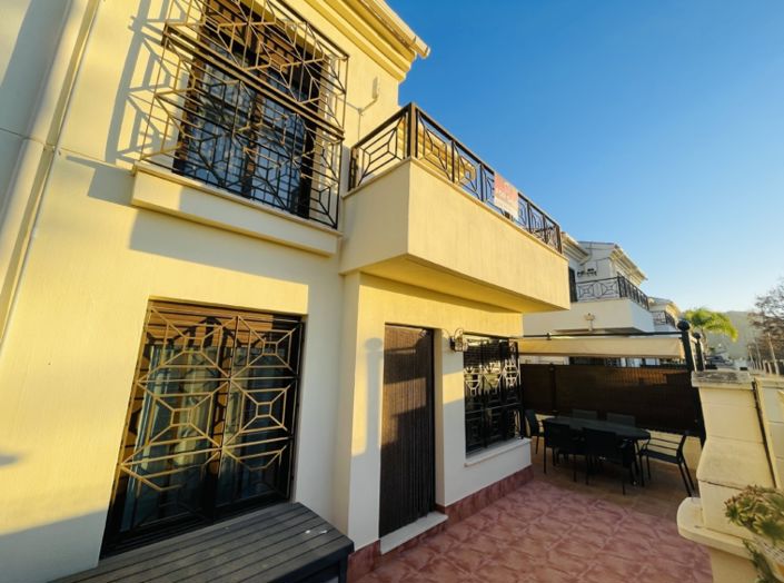 Image No.3-3 Bed Townhouse for sale