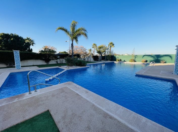 Image No.24-3 Bed Townhouse for sale