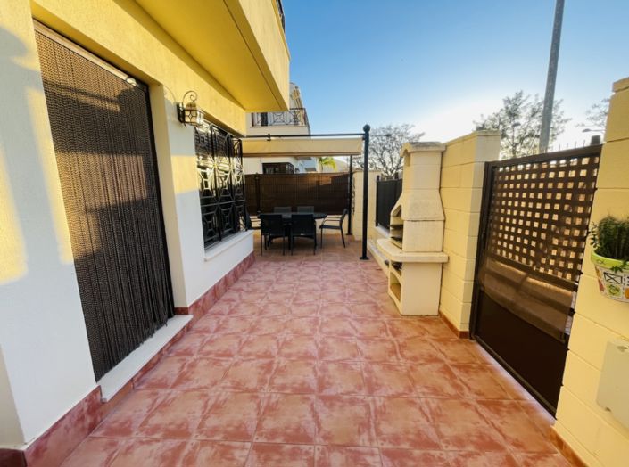 Image No.4-3 Bed Townhouse for sale