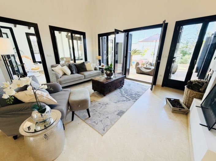 Image No.16-3 Bed Villa for sale