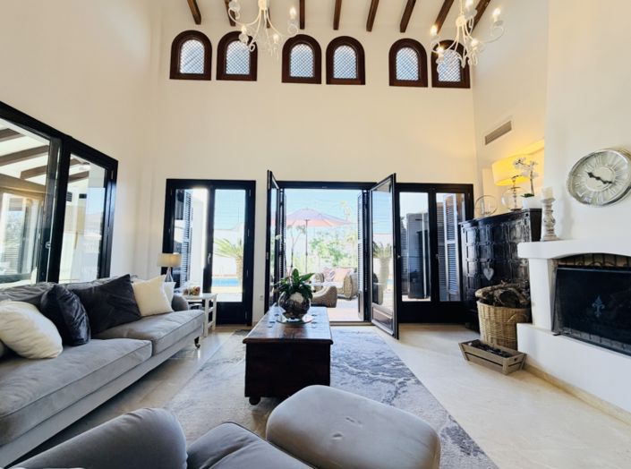 Image No.17-3 Bed Villa for sale