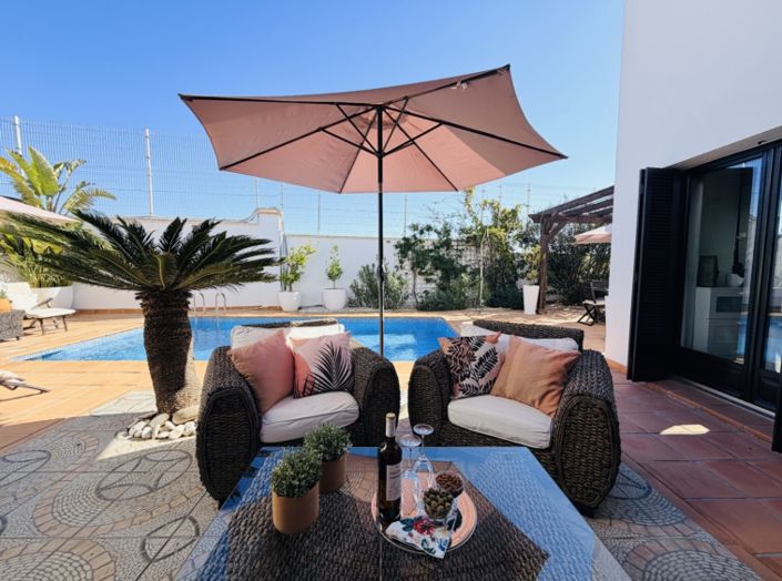 Image No.9-3 Bed Villa for sale