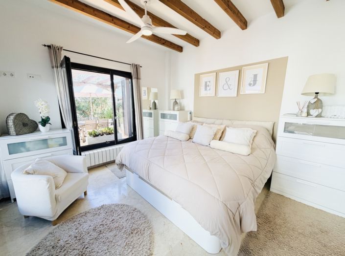 Image No.42-3 Bed Villa for sale