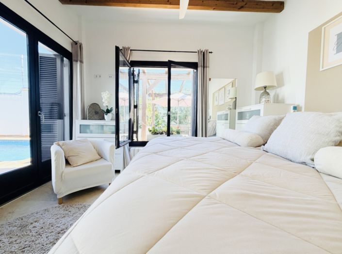 Image No.44-3 Bed Villa for sale