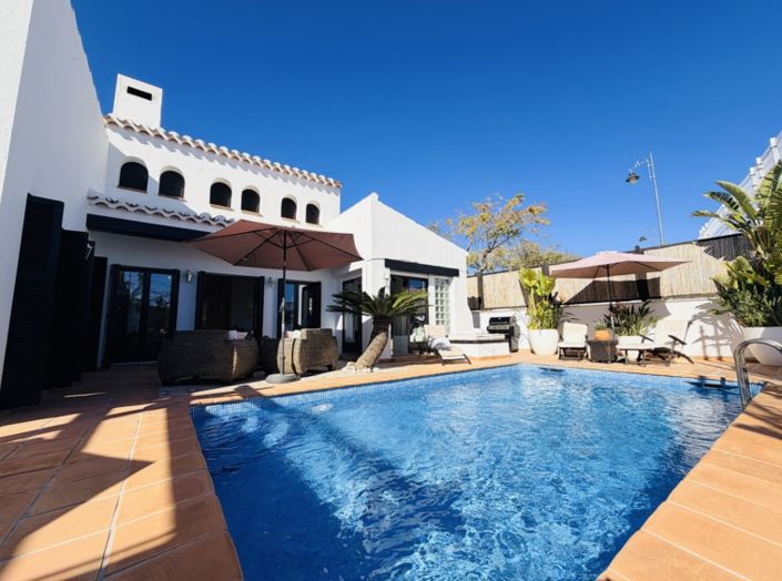 Image No.5-3 Bed Villa for sale