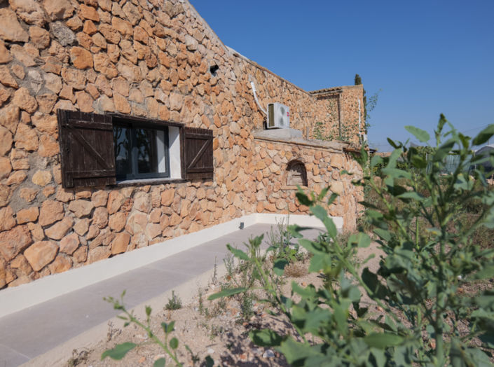 Image No.10-4 Bed Finca for sale