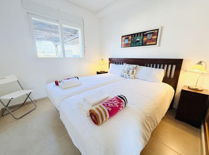 Image No.11-2 Bed Townhouse for sale