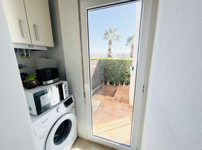 Image No.7-2 Bed Townhouse for sale