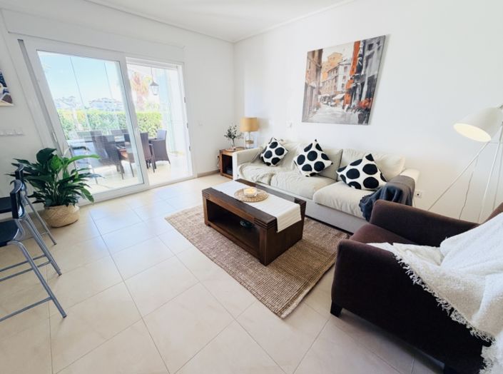 Image No.9-2 Bed Townhouse for sale