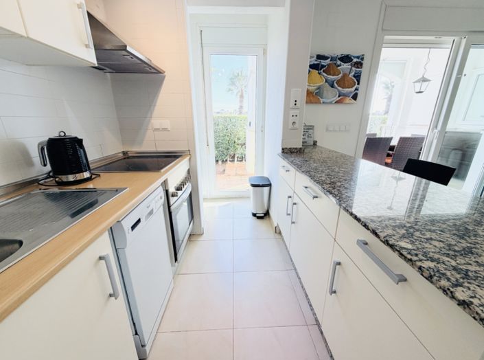 Image No.9-2 Bed Townhouse for sale