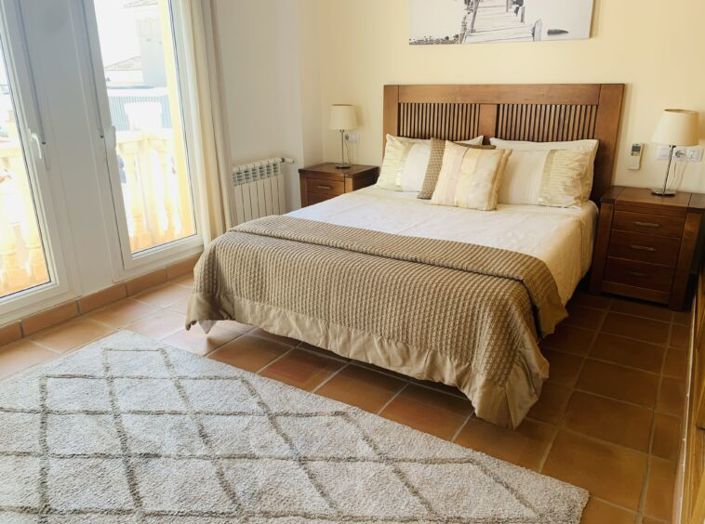 Image No.12-2 Bed Apartment for sale