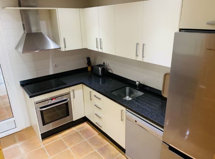 Image No.26-2 Bed Apartment for sale