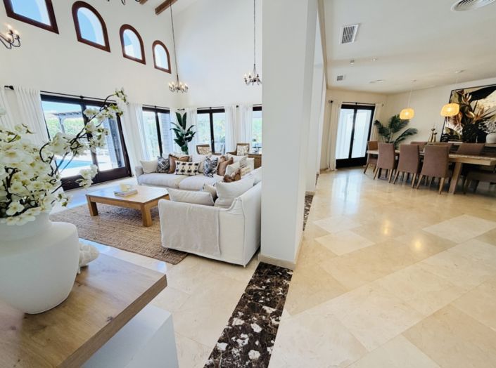 Image No.11-5 Bed Villa for sale