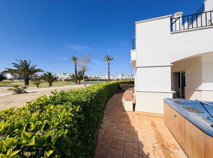 Image No.18-2 Bed Townhouse for sale