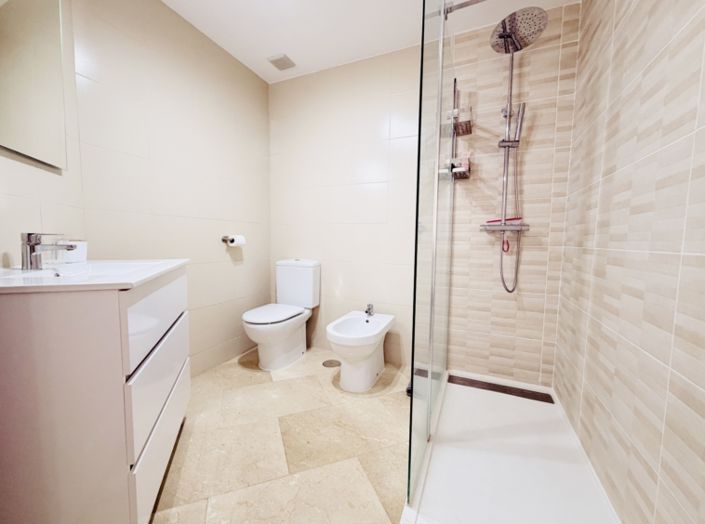 Image No.32-2 Bed Apartment for sale