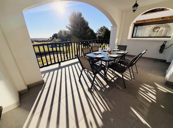 Image No.8-2 Bed Apartment for sale