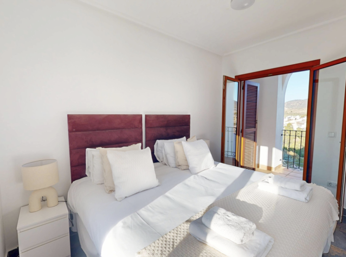 Image No.18-2 Bed Apartment for sale