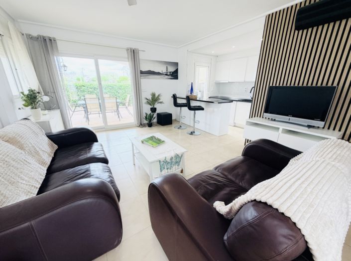 Image No.5-2 Bed Townhouse for sale