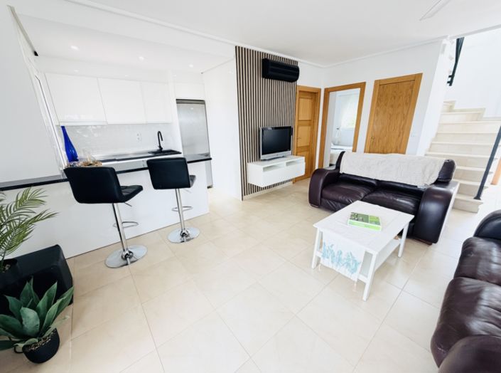 Image No.6-2 Bed Townhouse for sale