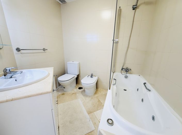 Image No.19-2 Bed Apartment for sale