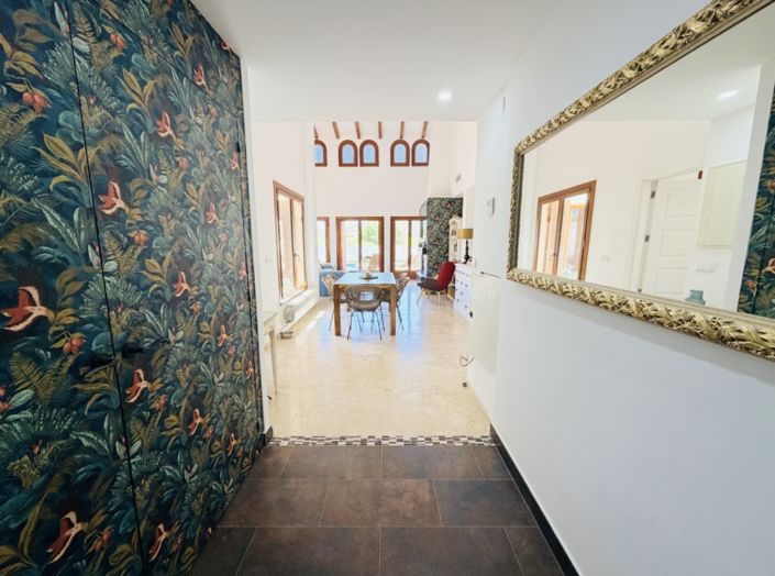 Image No.11-4 Bed Villa for sale
