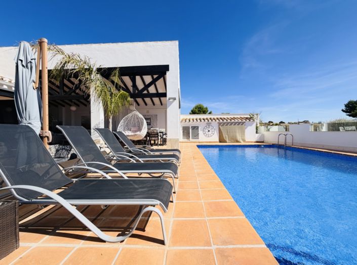 Image No.24-4 Bed Villa for sale