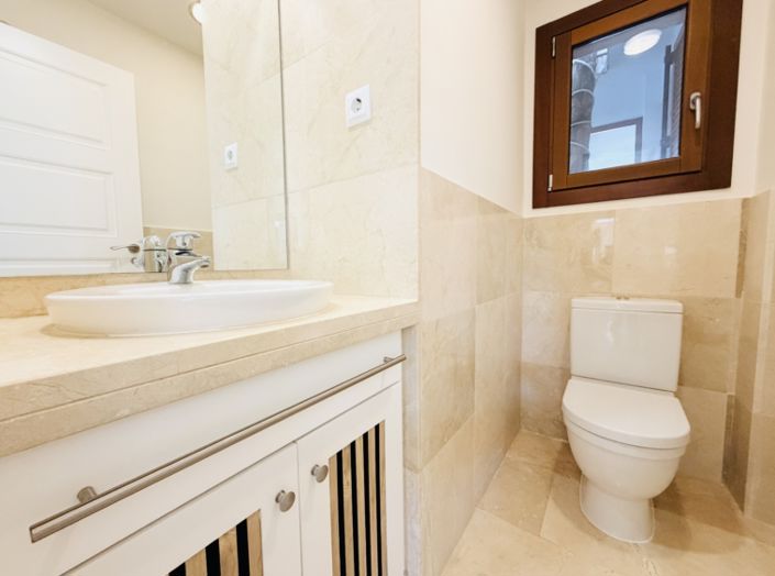 Image No.34-4 Bed Villa for sale