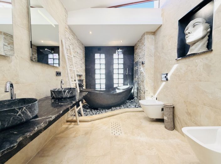 Image No.45-4 Bed Villa for sale