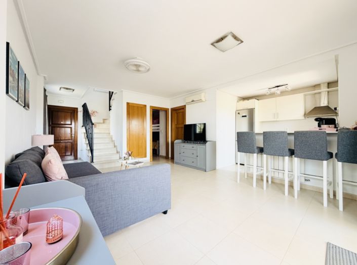 Image No.12-2 Bed Townhouse for sale