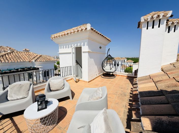 Image No.32-2 Bed Townhouse for sale