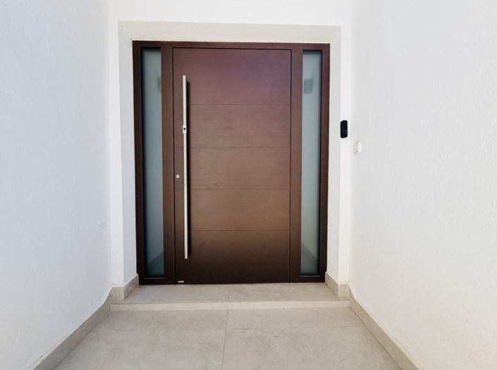Image No.3-4 Bed Villa for sale