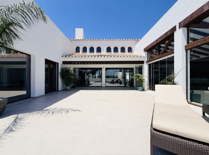 Image No.25-4 Bed Villa for sale