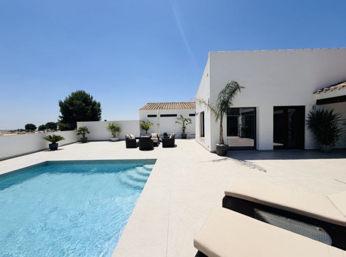 Image No.31-4 Bed Villa for sale