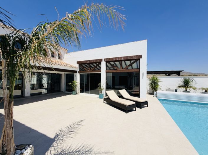 Image No.34-4 Bed Villa for sale