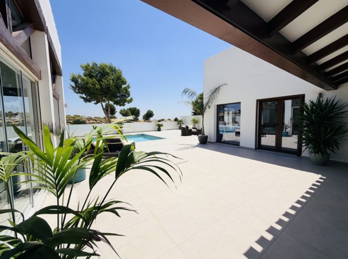 Image No.35-4 Bed Villa for sale