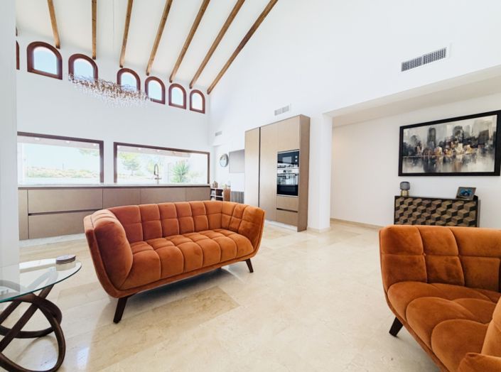 Image No.6-4 Bed Villa for sale