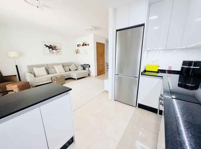 Image No.10-2 Bed Townhouse for sale