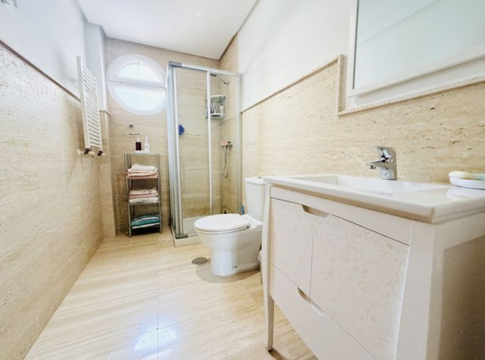 Image No.15-2 Bed Apartment for sale