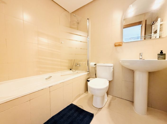 Image No.17-2 Bed Townhouse for sale